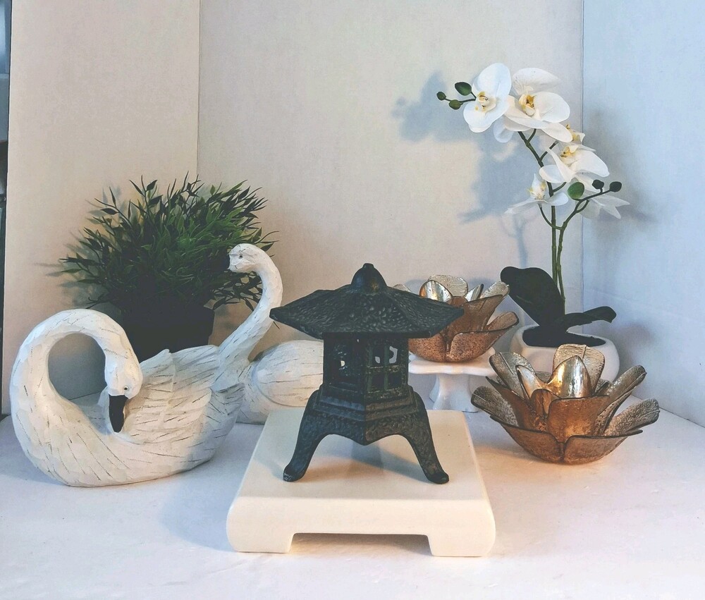 Vintage Japanese Cast Iron (Black) Pagoda Lantern Toro Garden Candle Holder